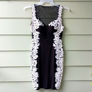 Betsy & Adam Women's Little Black Dress Sleeveless White Applique Stunning Sz 4
